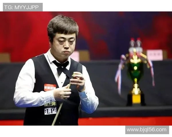 何文冲与于海涛的巅峰对决谁将成为新一代的拳坛传奇