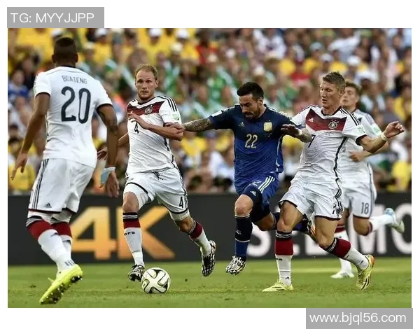 共和国队与蒙大拿队的激烈对决展现篮球魅力与团队精神